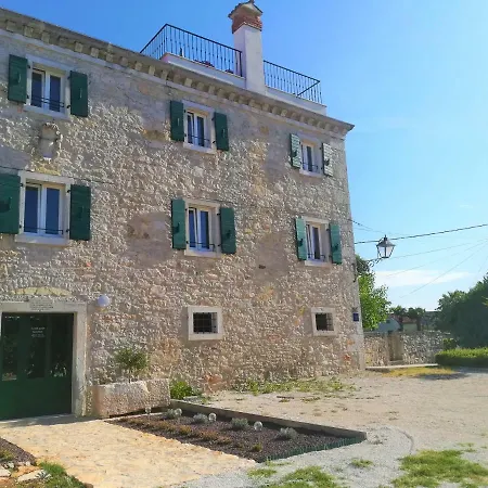 Boutique Castello Gulich Hotel 3*