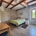 Castello Gulich Hotel 3*