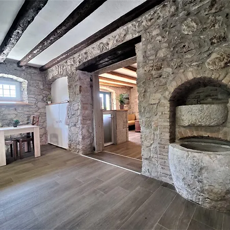 Castello Gulich ホテル